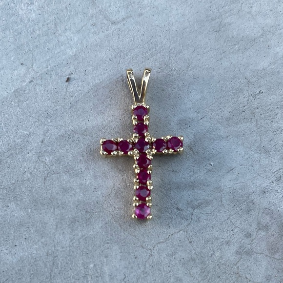 10k Gold Rubies cross - Picture 2 of 11
